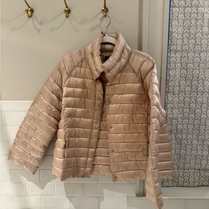 Tuckernuck Pomander Place. Waist length puffer. Light Beige/ Cream. Small.